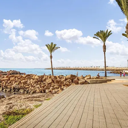Gorgeous In With Kitchenette Appartamento Torrevieja